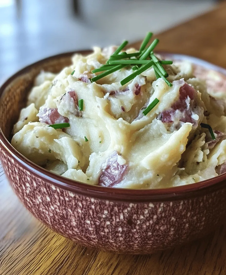 There’s something incredibly comforting about a bowl of mashed potatoes. This classic side dish has held a special place on dinner tables for generations, often evoking fond memories of family gatherings, holiday feasts, and cozy weeknight dinners. Whether served alongside a juicy roast, fried chicken, or a simple vegetable stir-fry, mashed potatoes are universally loved for their creamy texture and buttery flavor.